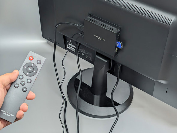 VESA�}�E���g�Ɏ��t�����uMED-PL2K103�v