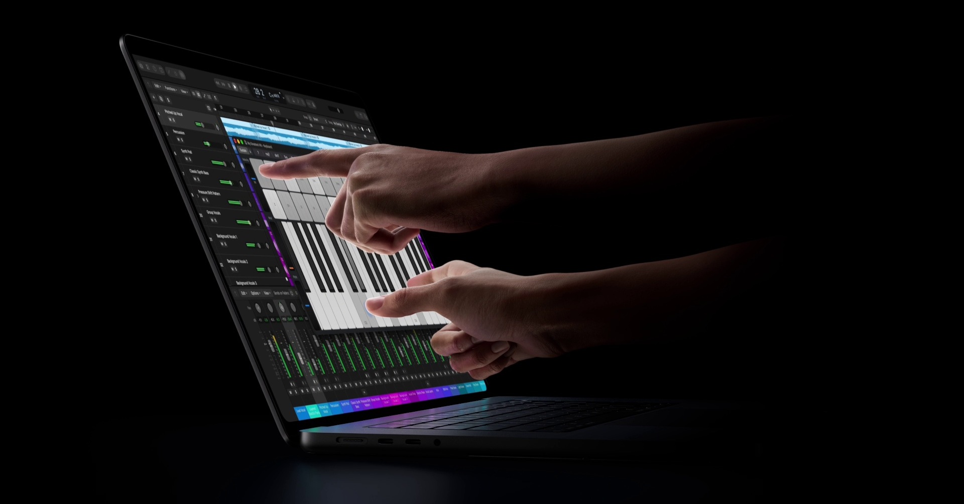 有機EL＆タッチ対応の新型「MacBook Pro」発表 デザインを全面刷新、“光るAppleロゴ”も復活