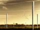 羽根のない風力発電機が2016年に市場へ、細長い円筒が揺れて電力を起こす