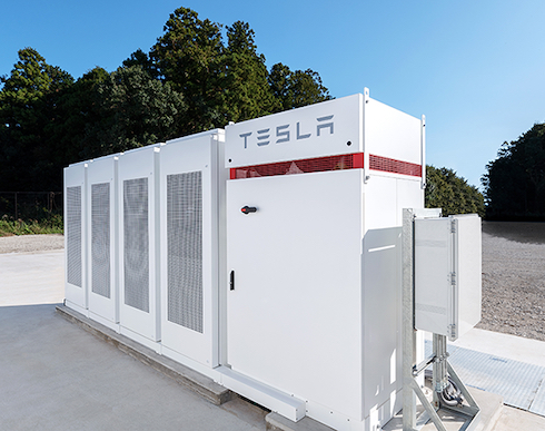 Iijがテスラの蓄電池をデータセンターに導入 空調コストの削減に活用 エネルギー管理 スマートジャパン
