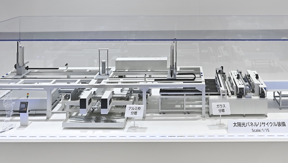 リセットカンパニーは、「アルミ枠分離装置」と「強化ガラス分離装置」のレイアウト案も提示
