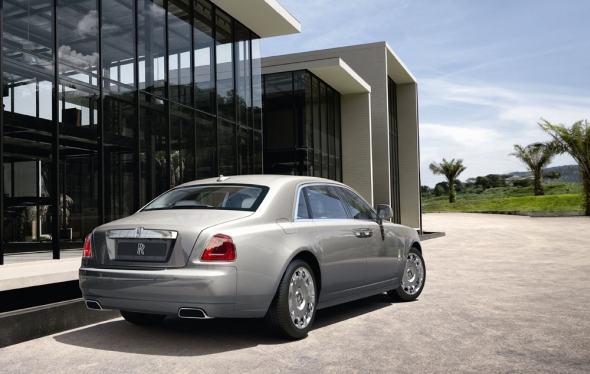 ���[���X�E���C�X