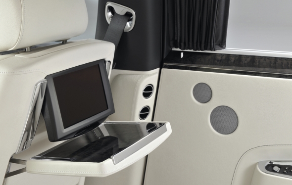 ���[���X�E���C�X