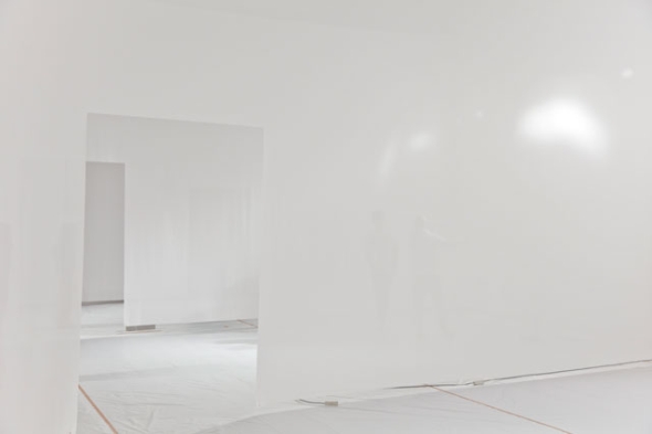 フラットな白い空間 デザインタイド トーキョーの会場 3 3 ページ Itmedia ビジネスオンライン