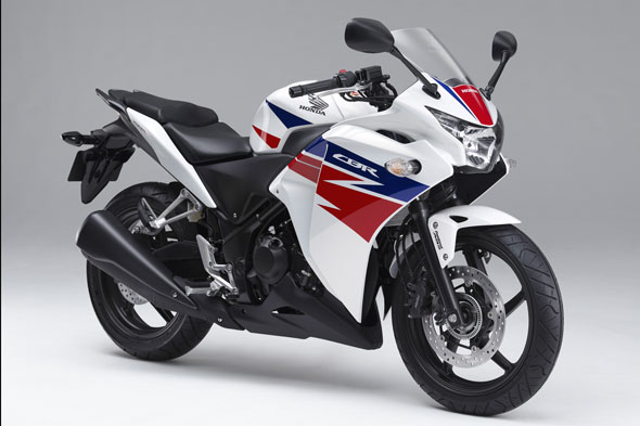 ホンダ Cbr250rをマイナーチェンジ 2つのレーシングイメージモデルも登場 Itmedia ビジネスオンライン