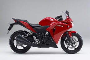 ホンダ、CBR250Rをマイナーチェンジ――2つのレーシングイメージモデルも