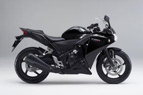 ホンダ、CBR250Rをマイナーチェンジ――2つのレーシングイメージモデルも