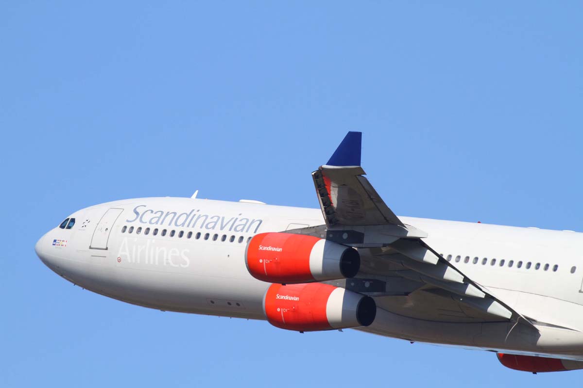 50年代後半の北極航路3社、BOAC 、SAS、KLMのパンフレット SASが開拓した北極航路と、北欧の自由気ままな休日：秋本俊二の“飛行機