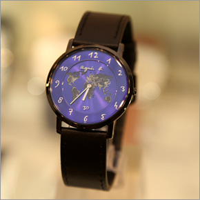 アニエス・ベー、日本上陸30周年記念の腕時計「マルチェロ！」限定