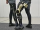 長下肢装具に取り付ける歩行支援ロボットを共同開発