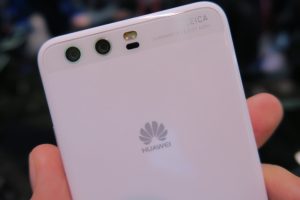 HUAWEI P10̃_uYJsNbNŊgt