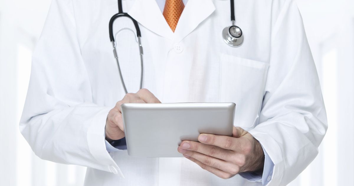 電子健康記録（EHR）、電子医療記録（EMR）、個人健康記録（PHR）はどう違う？：電子健康記録（EHR）を使うべき